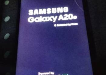 Sprzedam telefon komórkowy działa ale ma hasło Google