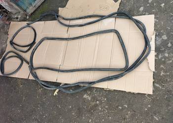 FIAT 126P 126 P ELEGANT MALUCH USZCZELKA USZCZELKI SZYBY DRZWI