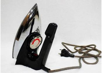 Solidne Żelazko Retro z GDR czasy komunizmu SPRAWNE 100%