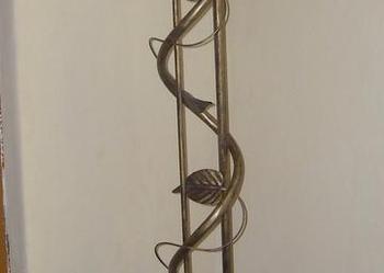 Lampa podłogowa bluszcz