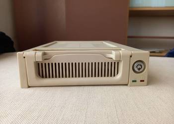 Kieszeń na dyski HDD starego typu