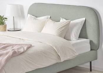 łóżko tapicerowane 140x200 light green vintage