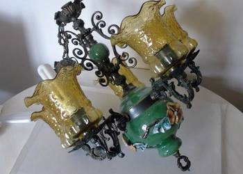 Żyrandol pięcioramienny metalowo-ceramiczny, stylizowany na antyk