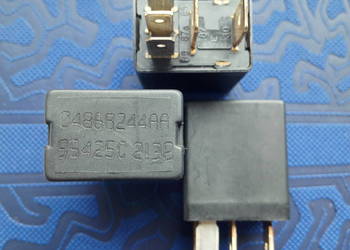 Chrysler Voyager 3 Przekaźnik 04868244AA Bezpiecznik Moduł