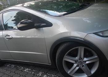 Honda Civic 2.2 przebieg 218000 taka cena bo chcę szybko sprzedać