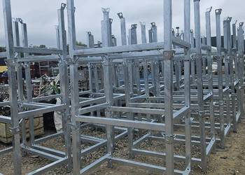 Kosze na podpory sztyce, stemple ocynk nowe palety metalowe pojemniki