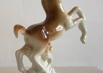 Figurka Porcelanowa Koń Lippelsdorf GDR porcelana