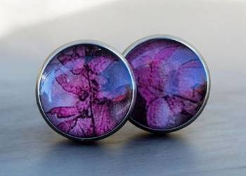 Kolczyki w sztyfcie z kwiatowym motywem