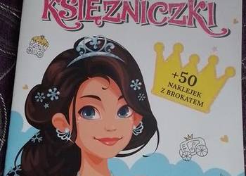 Kolorowanka z naklejkami - Szykowne księżniczki