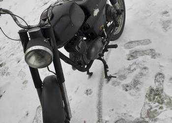 Wsk na chodzie komar motorynka ogar