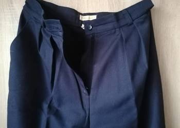 Spodnie damskie granatowe elana z wełną zwężane ku dołowi.M