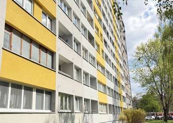 2pok, 33met, okolice Sky Towera BALKON/PIWNICA/WINDA (Wrocław)