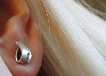 Nietuzinkowe subtelne kolczyki srebro 925