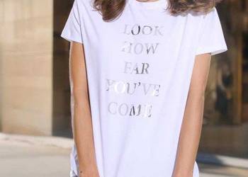 biały t-shirt z nadrukiem Sinsay