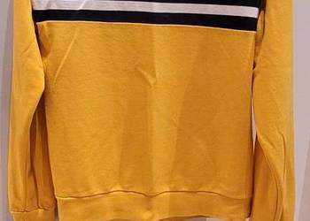 Żółta bluza Bershka