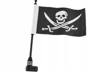 Maszt motocyklowy z flagą PIRACKĄ