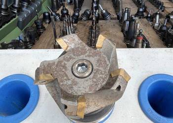 Frez czołowy Ø75 mm na oprawce SK40
