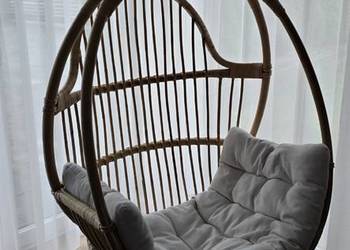 Ratanowy fotel wiszący