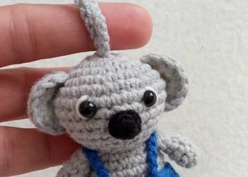 Miś koala wykonany na szydełku, brelok zawieszka