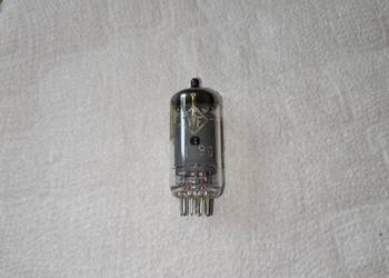 Lampę elektronową: EF89