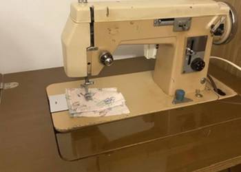 Maszyna do szycia na prąd