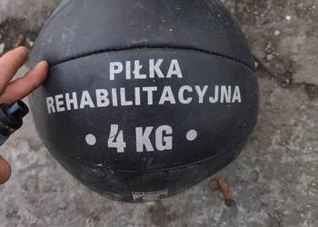 Piłki rehabilitacyjne 4 kg