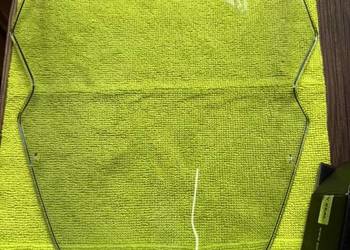 Nowa szyba 30cm Puig do cyklopa - 400. Gdynia ale możliwa wysylka.