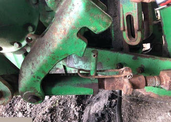 John Deere - Odciąg Ramienia Boczny