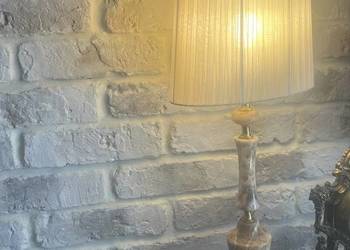 Wysoka lampa z Onyxu