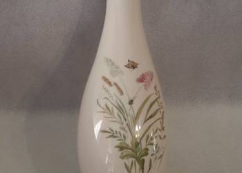 Piękny porcelanowy wazon niemiecki  w kwiaty polne sygn