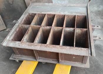 Forma do bloczków M4 wibroprasa Schlosser