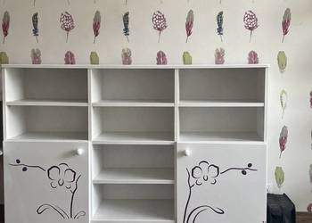 Sprzedam białą komodę