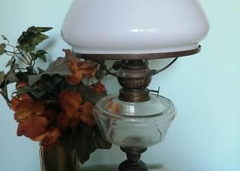 Stara lampa naftowa