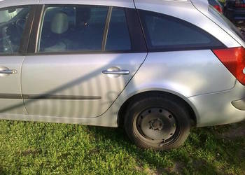 drzwi lewy tył kombi Renault Laguna II TED69