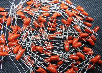 0,1uF 35V +/-20% kondensator tantalowy 196D Unitra Elwa