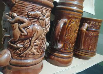 3x Kufle+wazon.Jeźdźcy na koniach.Bardzo duże, porcelit / ceramika.PRL.