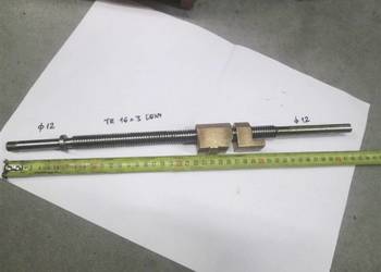 Śruba suportu poprzecznego do tokarki TUM35 Śruba suportu poprzecznego do tokarki TUM35