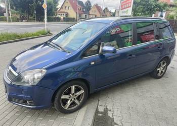 Opel Zafira ekonomiczny i pakowny Van 7 osoby