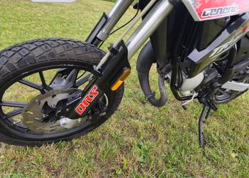 Generic Trigger 50 z 2009 roku z przebiegiem 2574 km