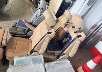 Fotel z fotelikiem dziecięcym Multivan T5 T6