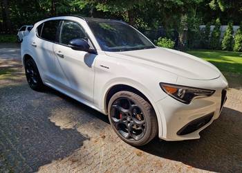 Alfa Romeo Stelvio pełna opcja serwis w ASO symboliczny przebieg 23000 km f