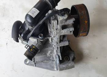 Pompa wody Mazda 2.2 SH01 oryginalny