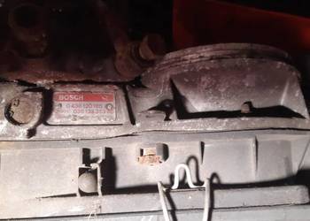 Przepływomierz rozdzielacz wtrysku  AUDI 100  Bosch 0438121033