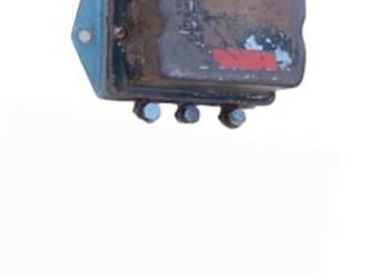 Regulator napięcia prądnicy stary typ Fiat 126p możliwa wysyłka