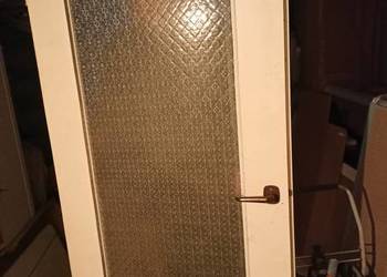 Drzwi pokojowe prawe ze szybą białą