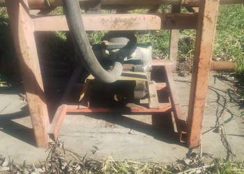 Opryskiwacz zawieszany