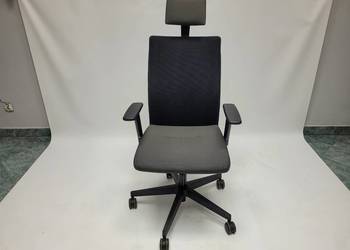 Fotel biurowy Nowy Styl Intrata z zagłówkiem - duża ilość