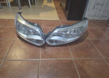 Ford Focus MK3 reflektory przednie