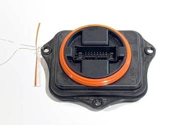 MODUŁ SKRĘTU REFLEKTORA FORD KUGA II 90100295 SUV STEROWNIK