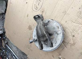 FIAT 126P 126 P ELEGANT MALUCH ZWROTNICA PRAWA PIASTA BĘBEN